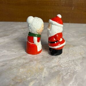 Mini Santa and Mrs. Claus Salt and Pepper Shakers 3.5” tall